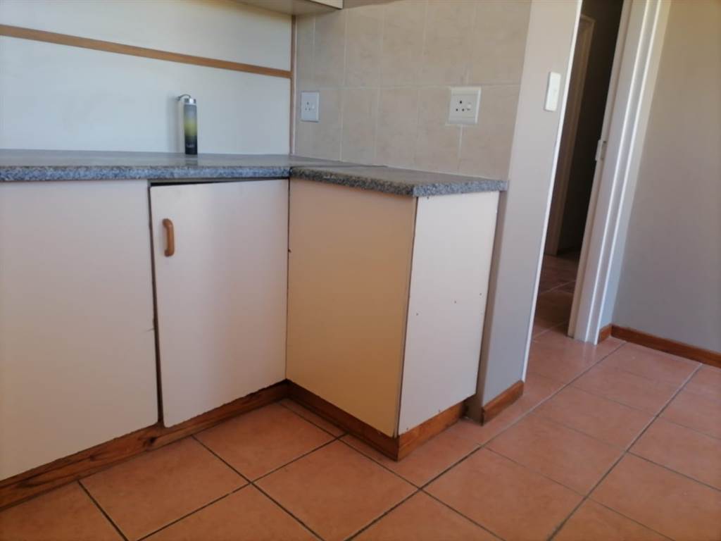 3 Bed House in Piketberg photo number 12