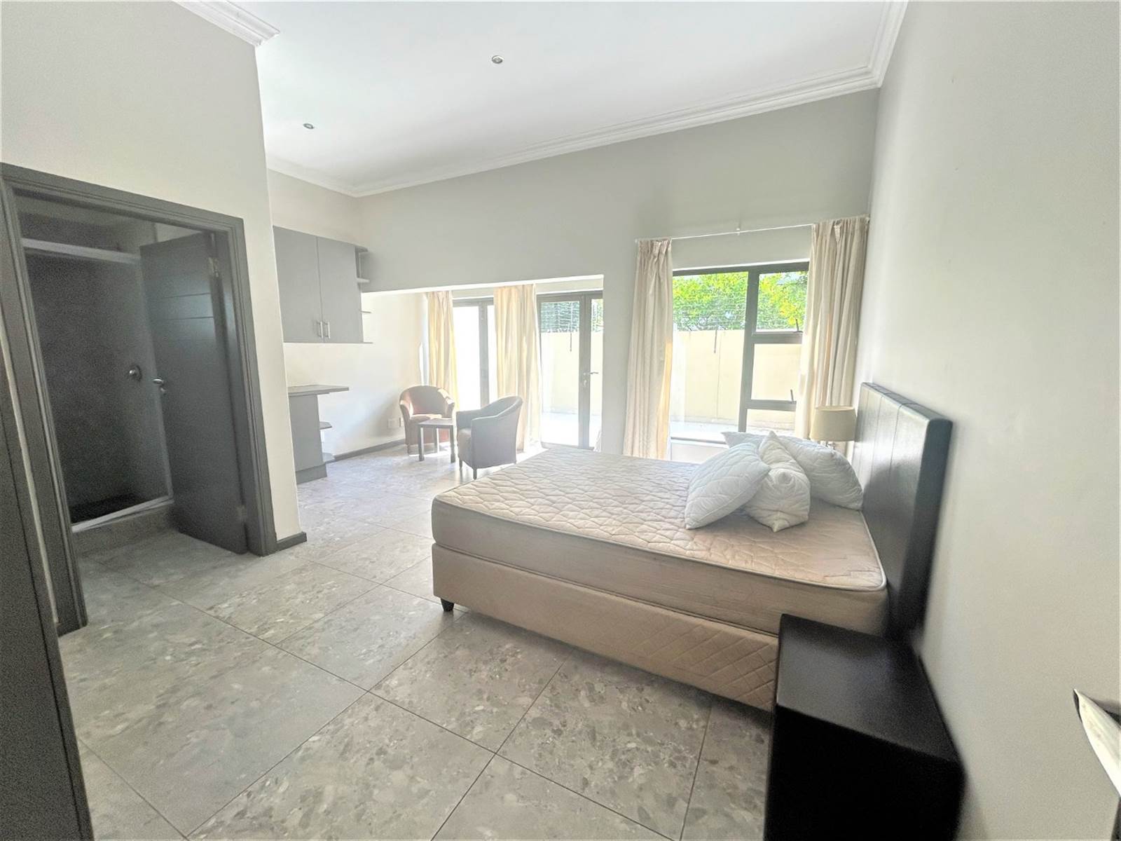 4 Bed Cluster in Bryanston photo number 11
