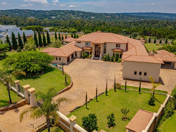5 Bedroom House 5 Bedroom House