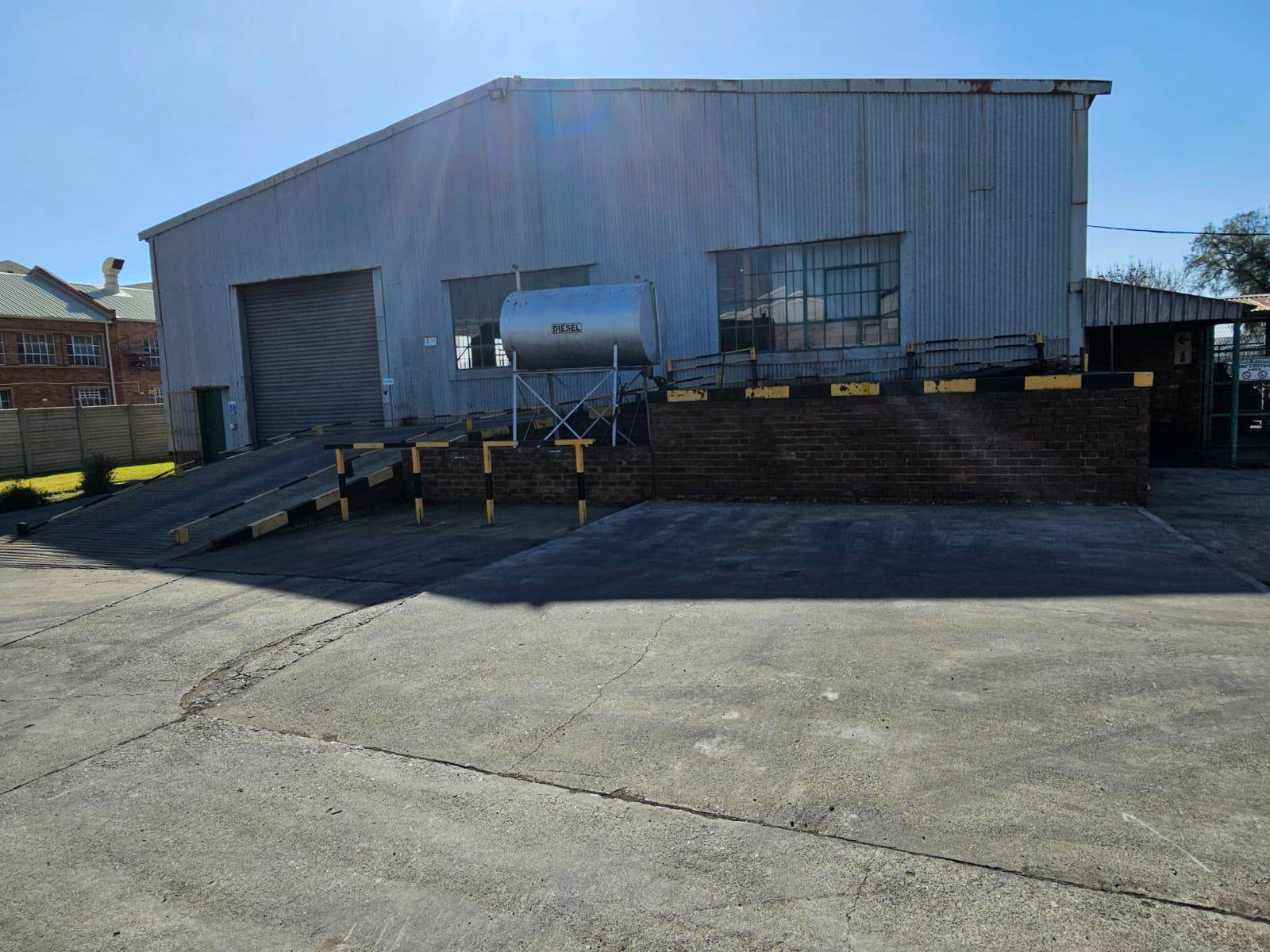 9111  m² Industrial space in New State Area photo number 1