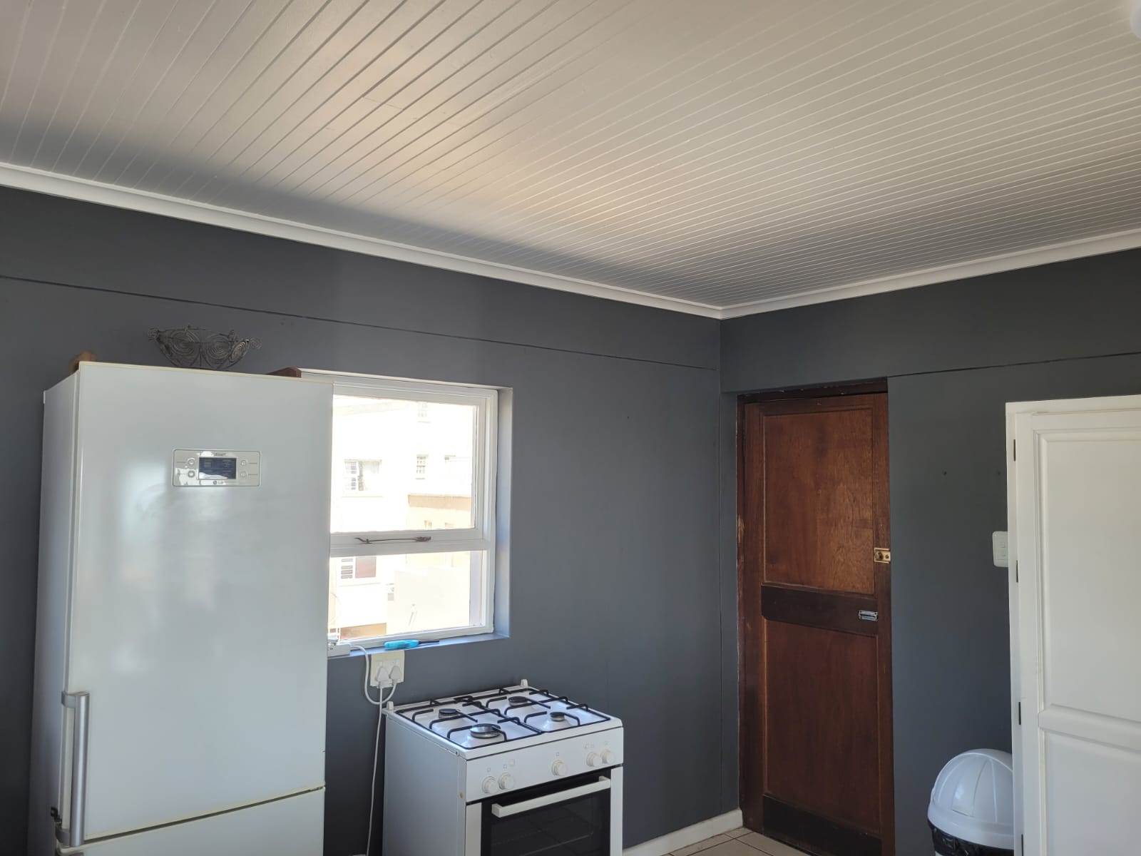2 Bed House in Mossel Bay Central photo number 7