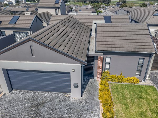 3 Bedroom House 3 Bedroom House