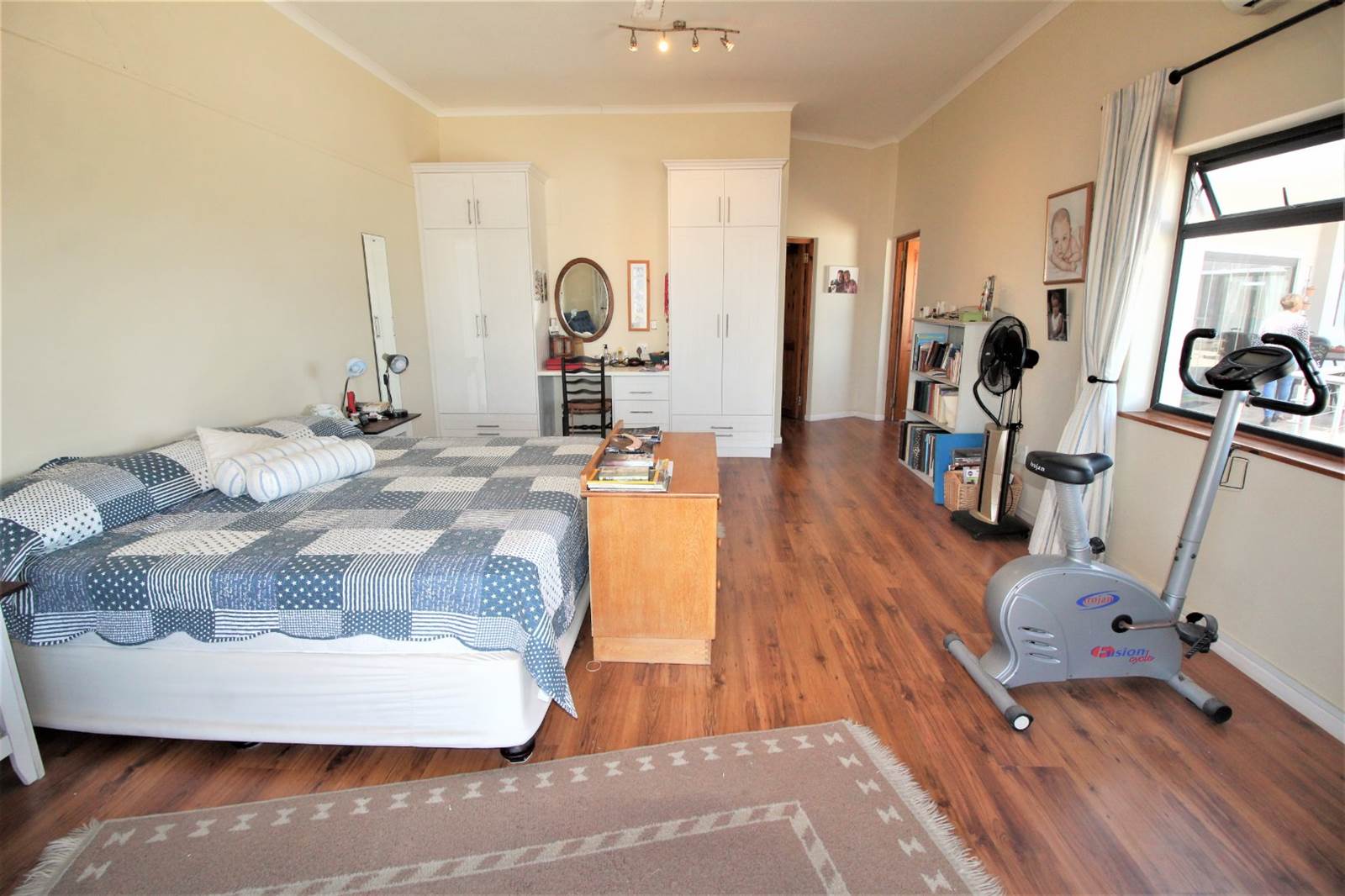7 Bed House in Myburgh Park photo number 22