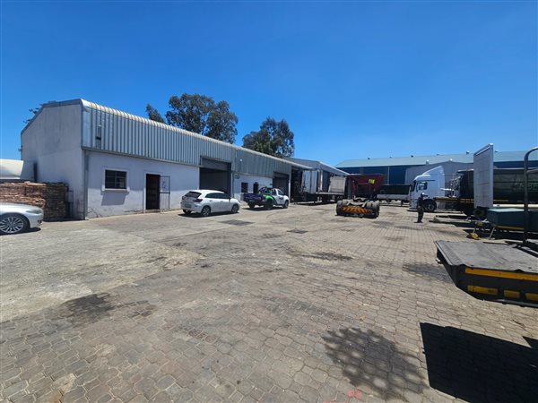 1 000 m² Industrial space 1 000 m² Industrial space