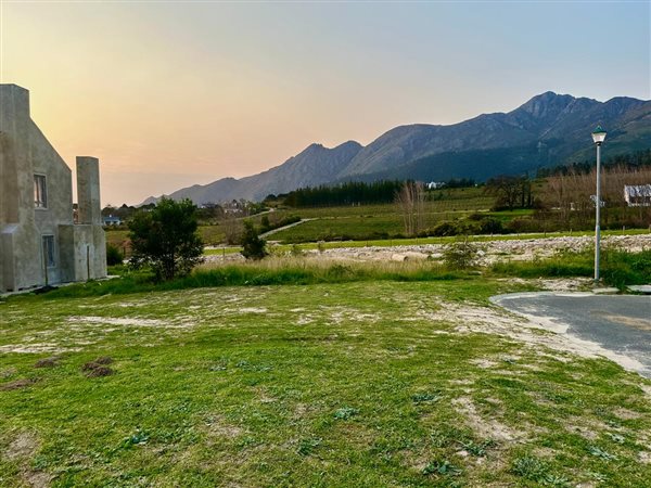 258 m² Land