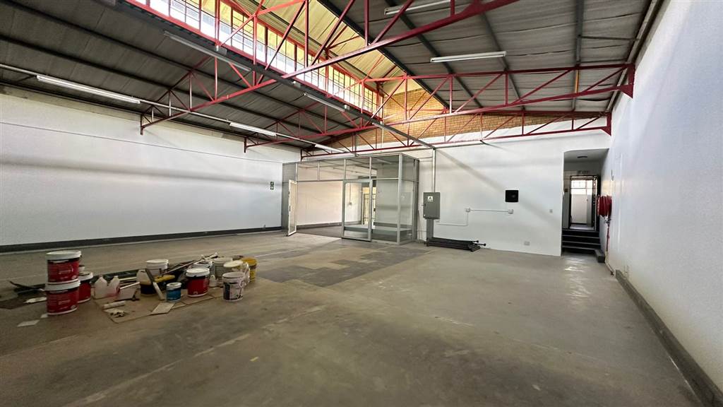 380  m² Commercial space in Highveld photo number 10