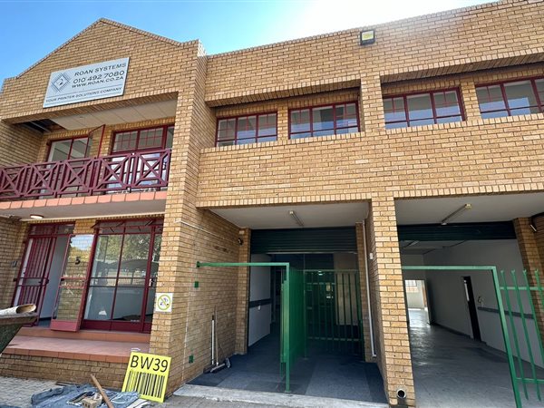 380  m² Commercial space in Highveld