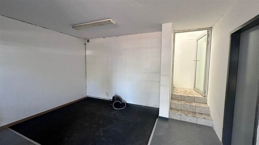 380  m² Commercial space in Highveld photo number 12