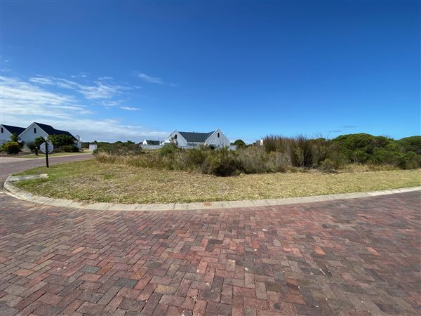 1128 m² Land available in St Francis Links