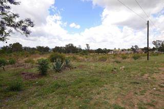 2.6 ha Land available in Carlswald Estate photo number 1