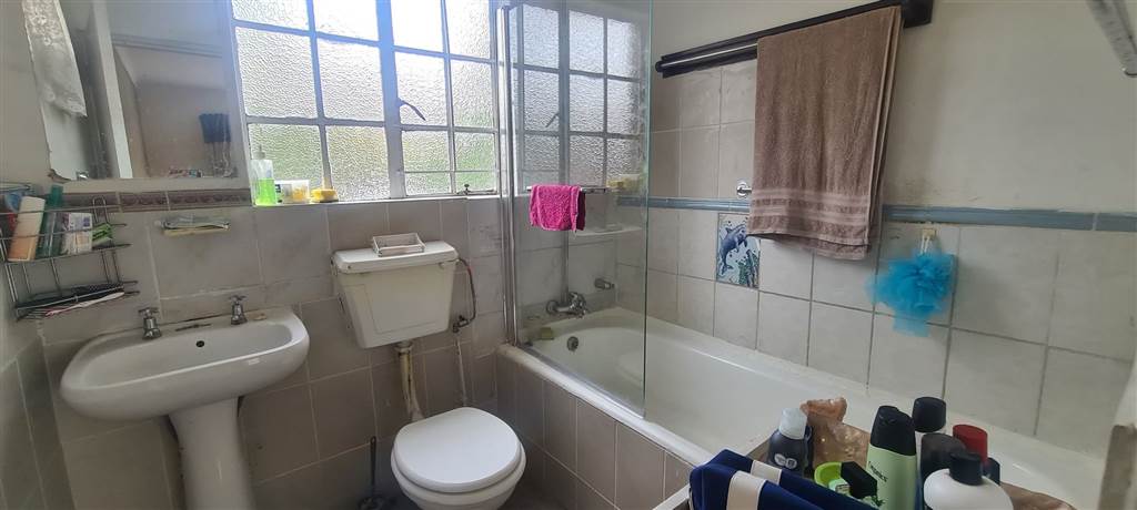 3 Bed Flat in Secunda photo number 15