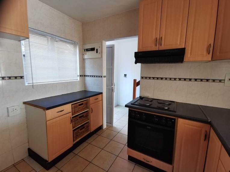 2 Bed Apartment in Musgrave photo number 8