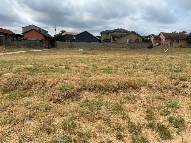 300 m² Land available in Kamagugu photo number 1