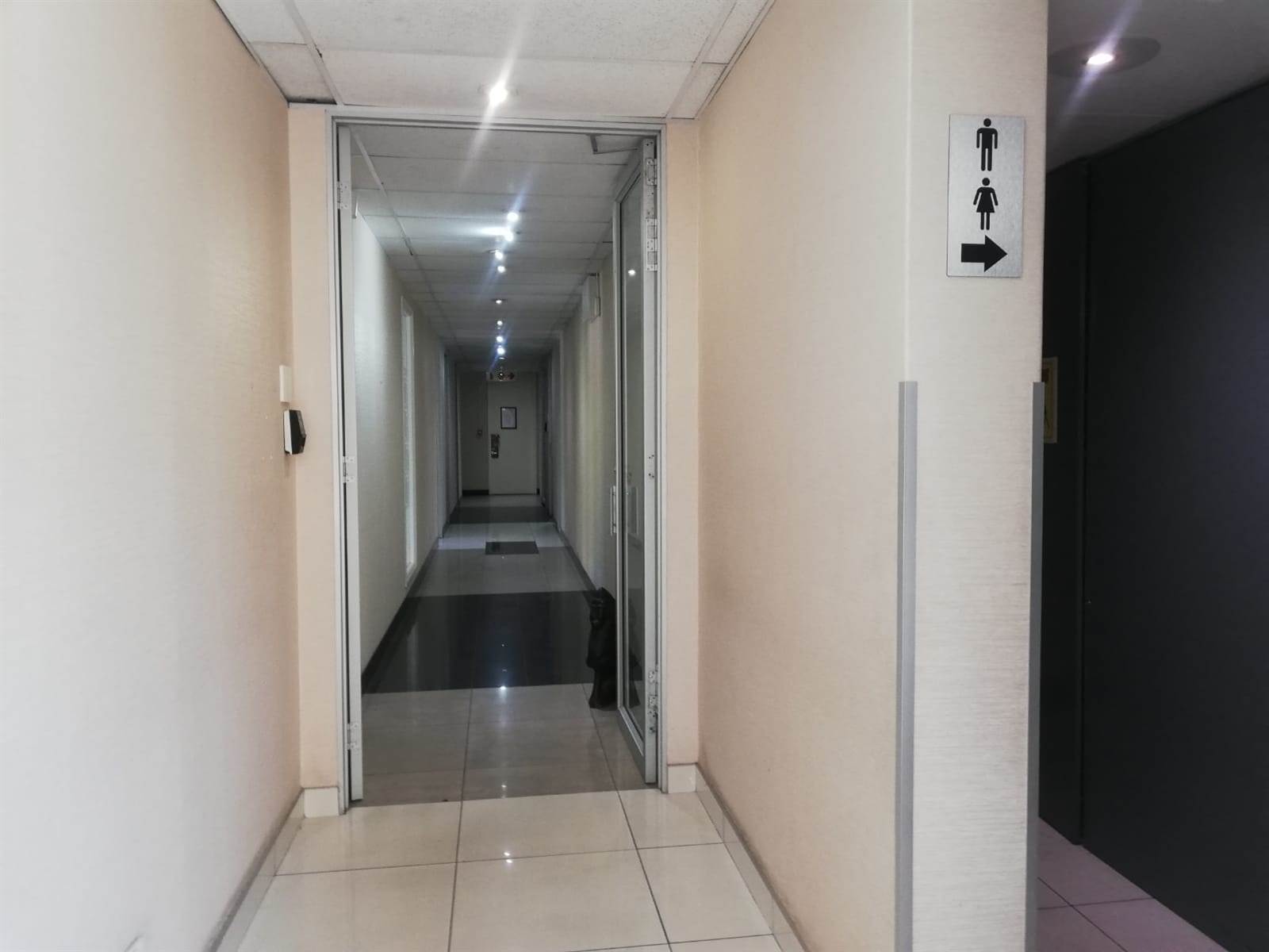 1354  m² Commercial space in Woodmead photo number 11