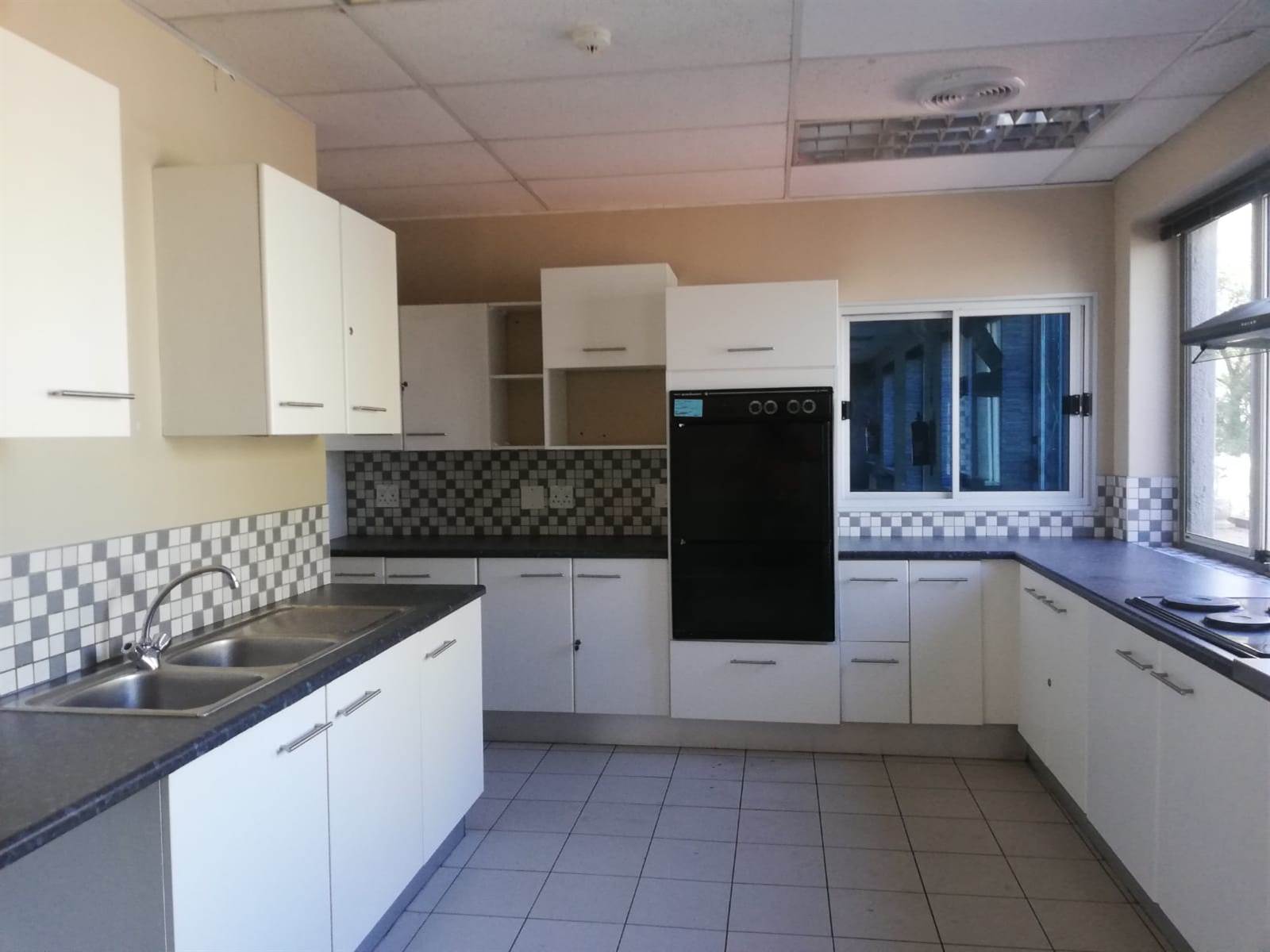 1354  m² Commercial space in Woodmead photo number 28