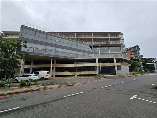 816 m² Commercial space 816 m² Commercial space