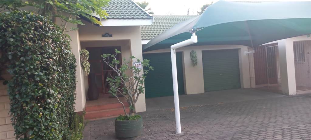 3 Bed Townhouse in Phalaborwa photo number 26