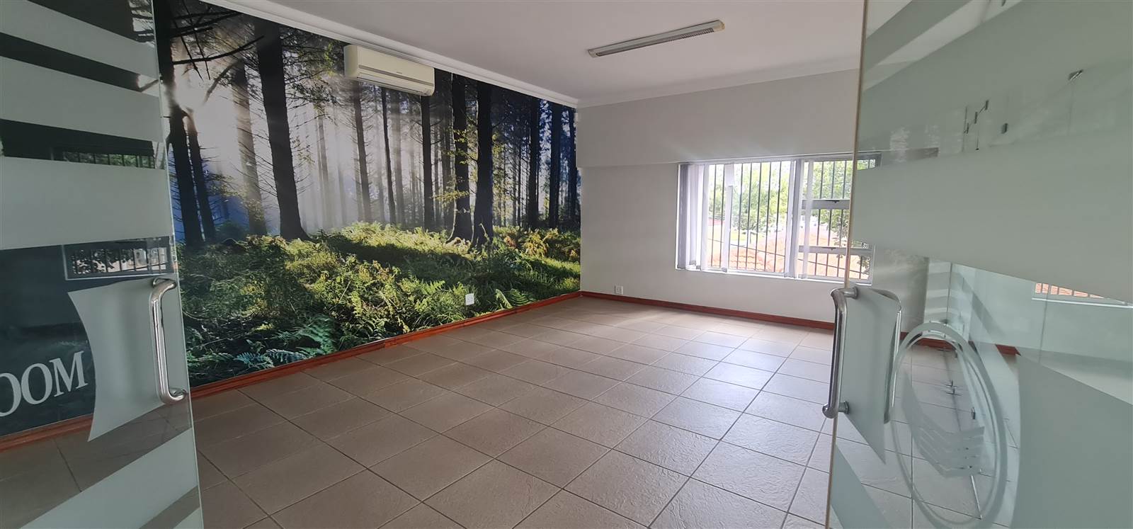 120  m² Commercial space in Northmead photo number 3