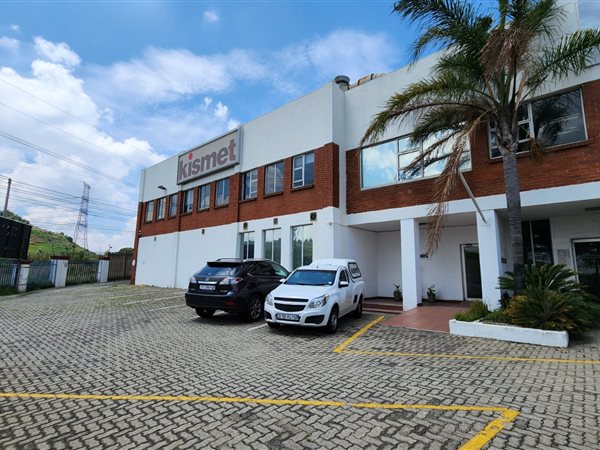 2 550 m² Industrial space 2 550 m² Industrial space