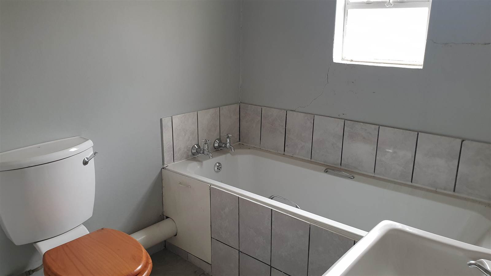 3 Bed Apartment in Standerton Central photo number 9