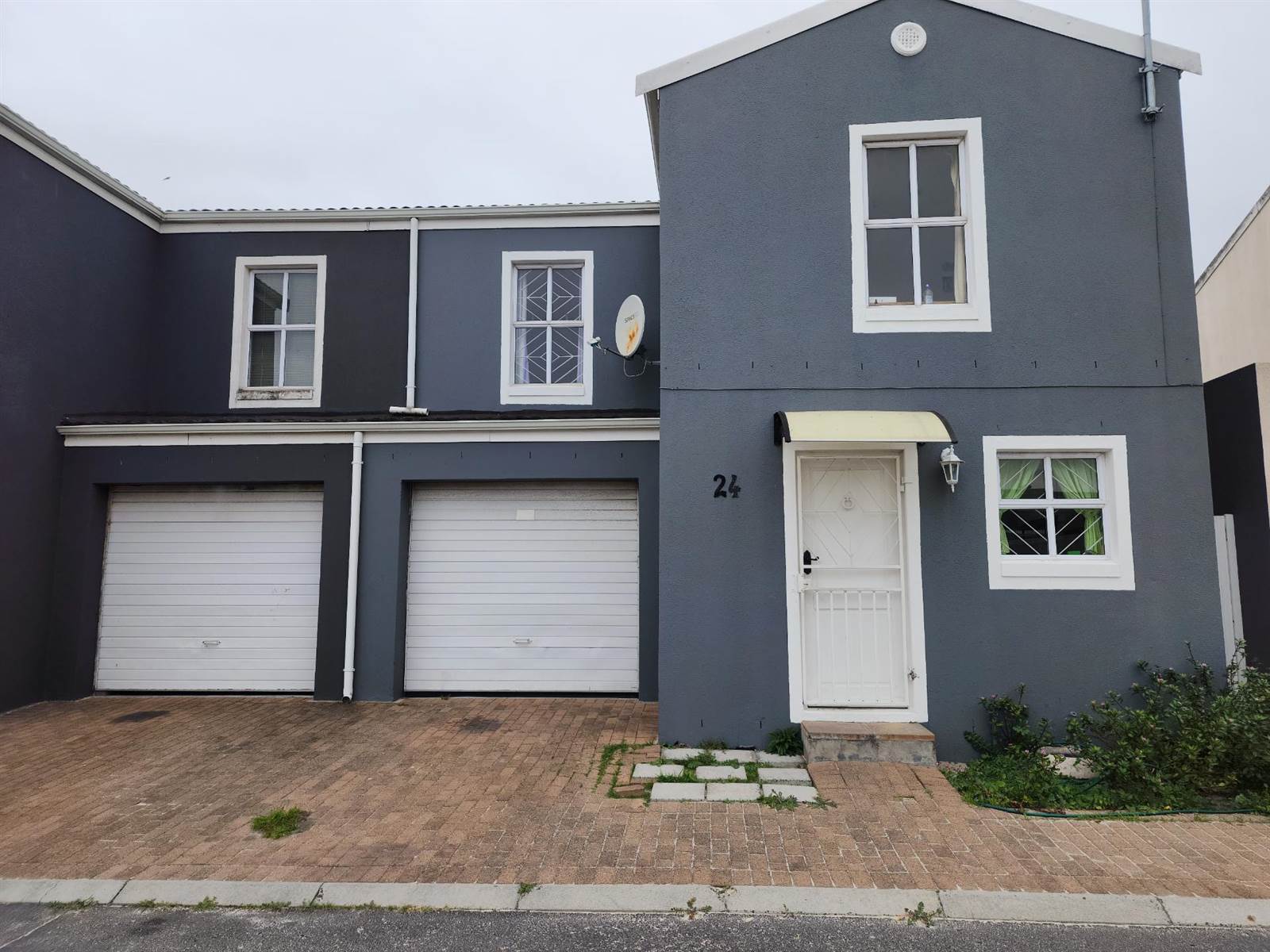 3 Bed Townhouse in Athlone photo number 1