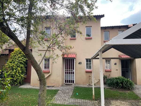 3 Bed Apartment in Illiondale