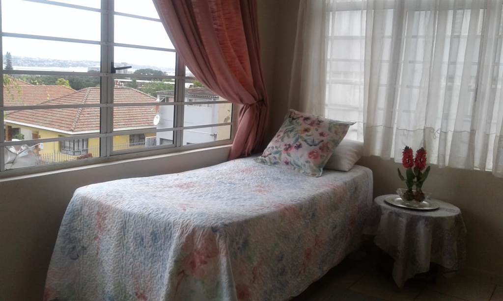 2.5 Bed Apartment in Umbilo photo number 17