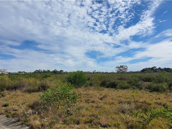 4 964 m² Land 4 964 m² Land