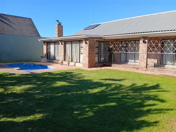 2 Bedroom House 2 Bedroom House
