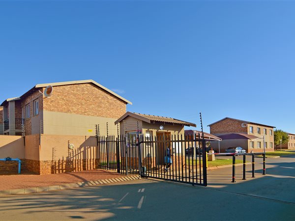 2 Bed Apartment in Soweto Central