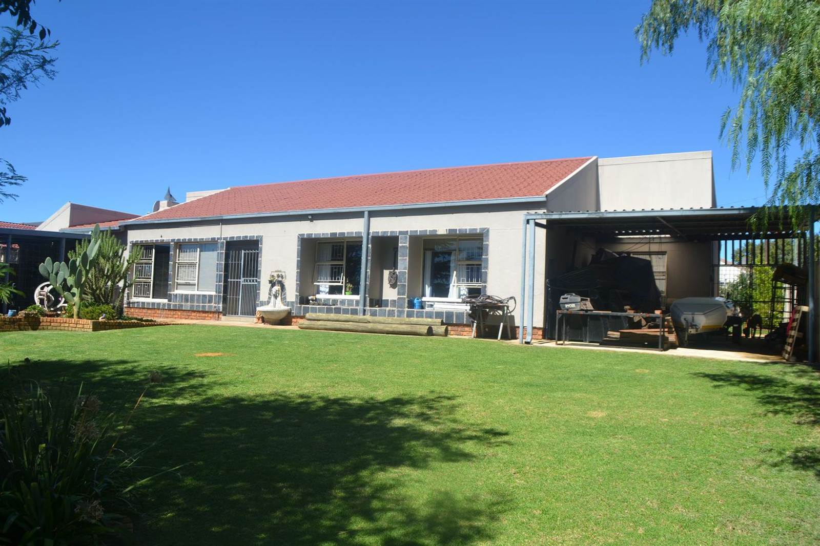 4 Bed House in Fochville photo number 2