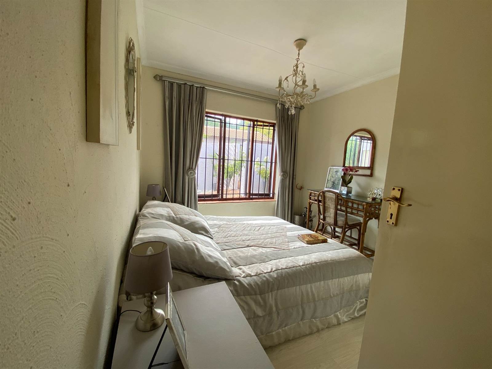 3 Bed Townhouse in Fourways photo number 11