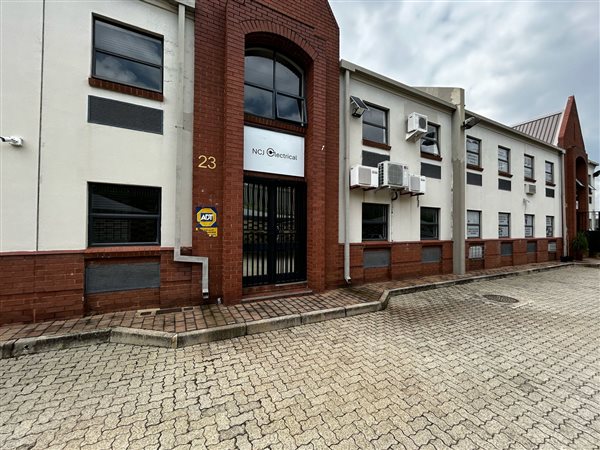296 m² Industrial space 296 m² Industrial space