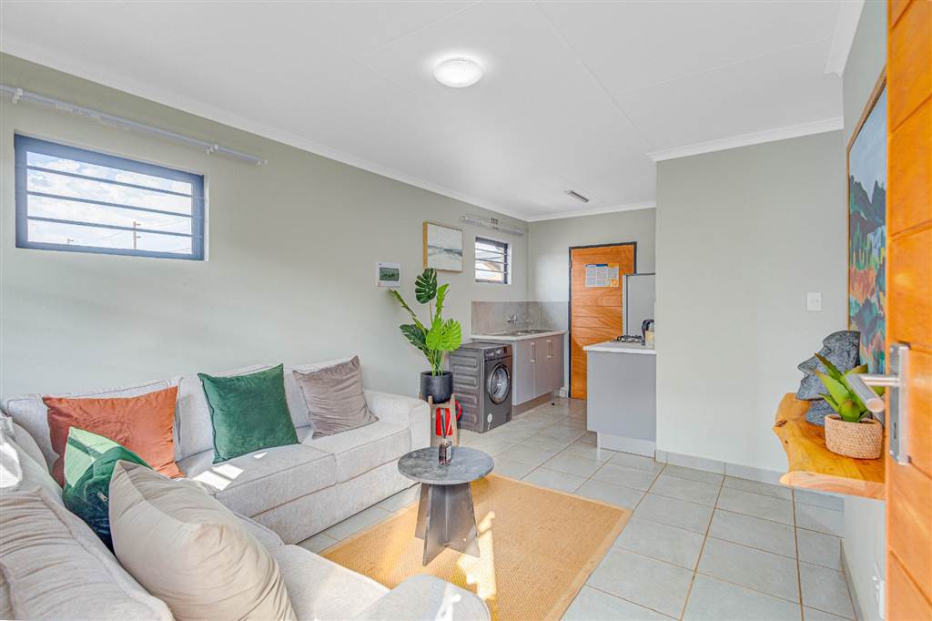 2 Bedroom House