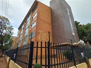 1.5 Bed Apartment in Sunnyside