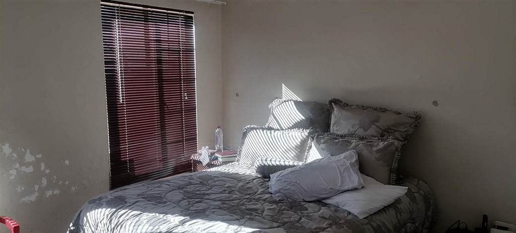 2 Bed Apartment in Jordaan park photo number 9