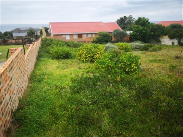 597 m² Land