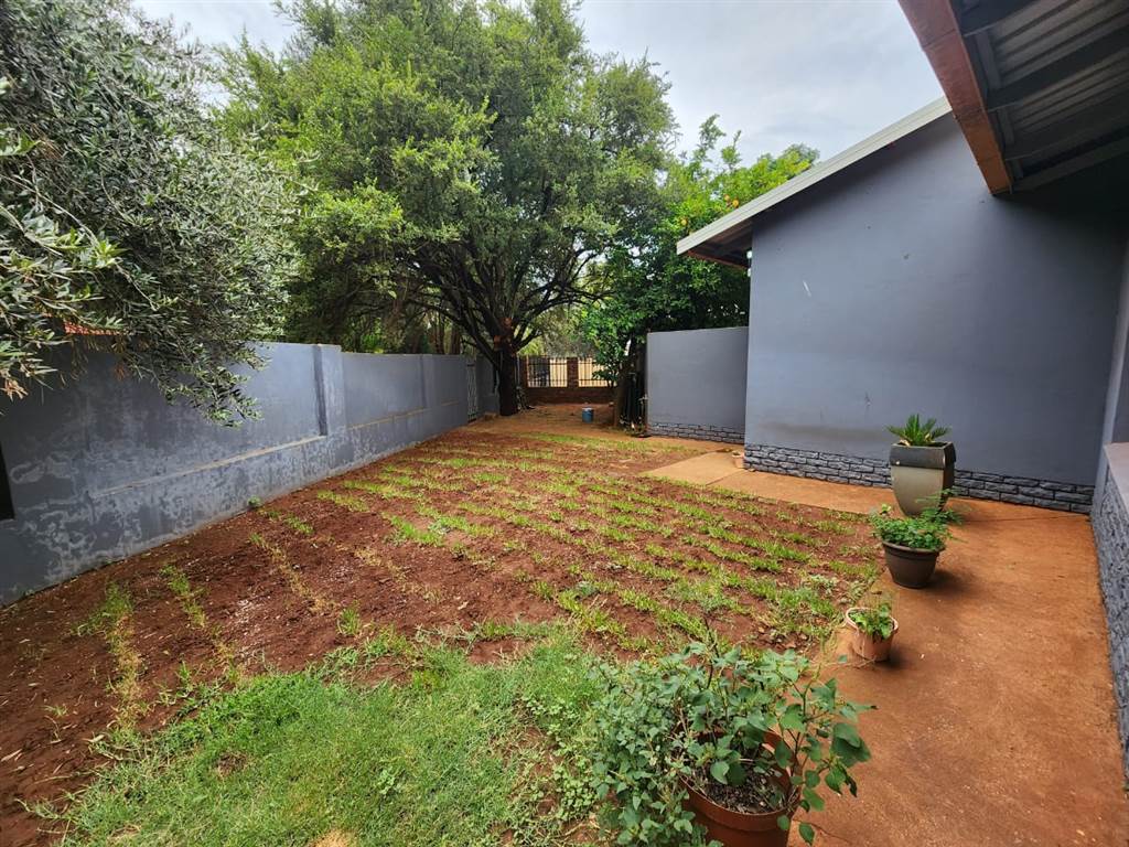 3 Bed House in Thabazimbi photo number 21