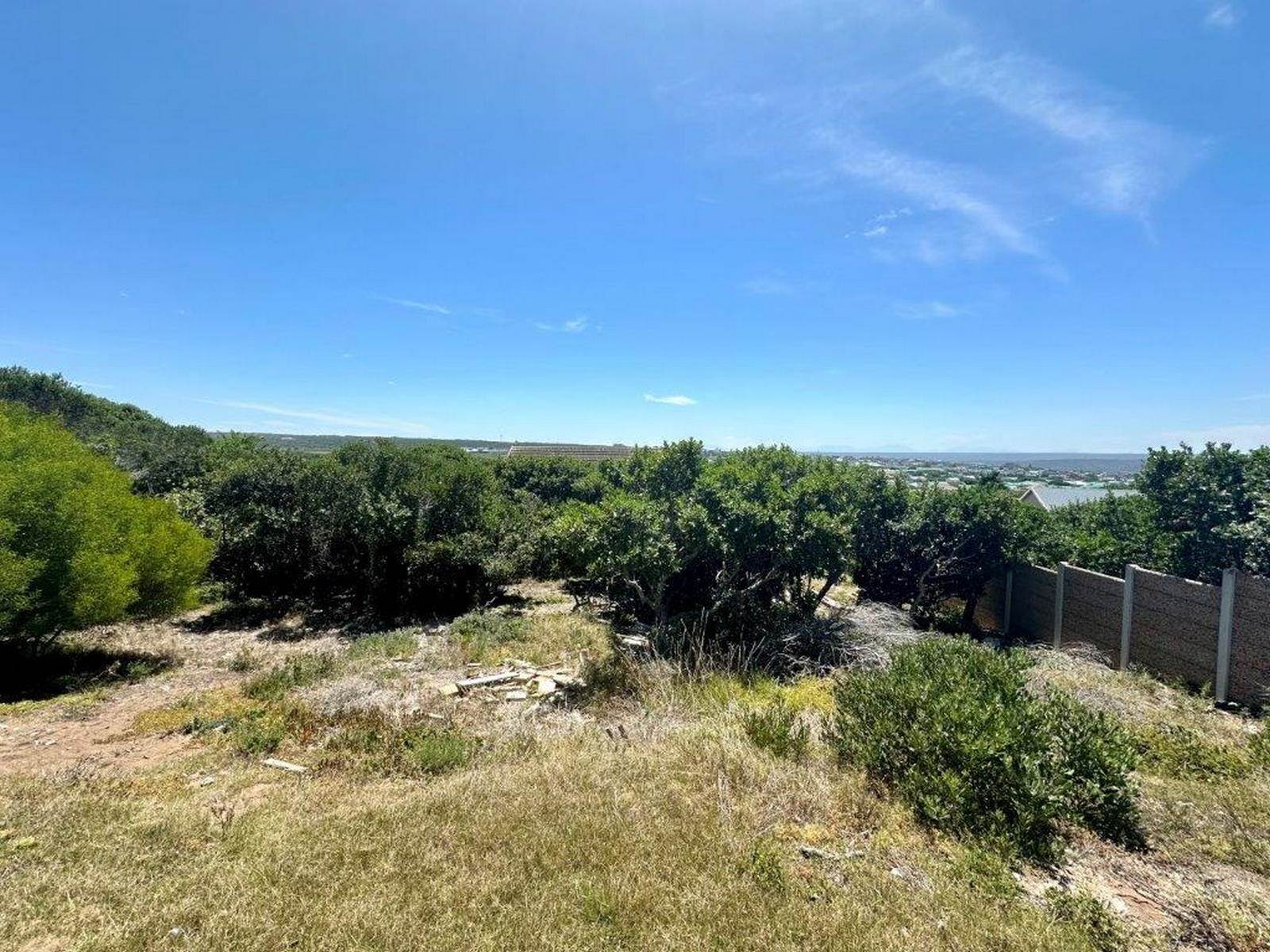 606 m² Land available in Stilbaai photo number 1