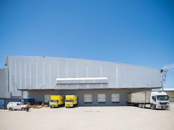 9518  m² Industrial space in Airport Industria