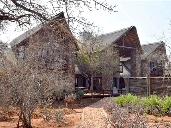 6 Bedroom House 6 Bedroom House