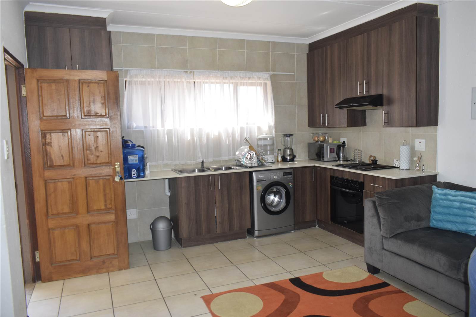 2 Bed Townhouse in Helderwyk photo number 16