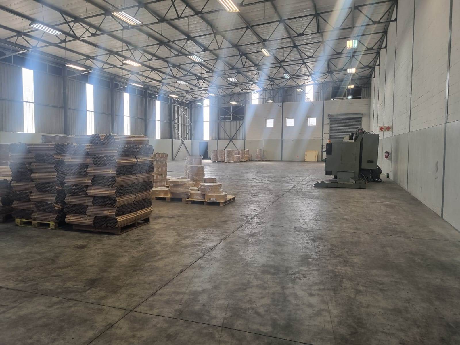 3208  m² Industrial space in Muizenberg photo number 2