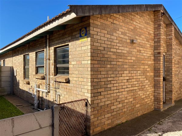 2 Bedroom House 2 Bedroom House