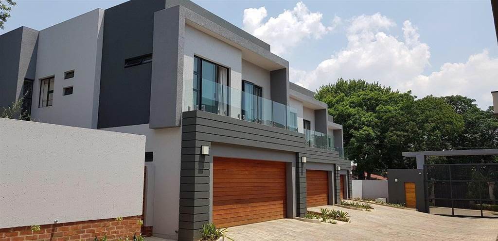 3 Bed House in Bryanston East photo number 18