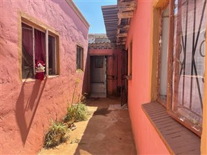 4 Bed House in Orange Farm