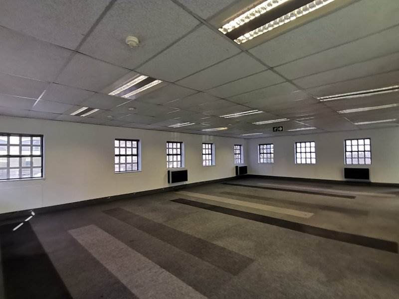 376  m² Office Space in Parktown North photo number 28