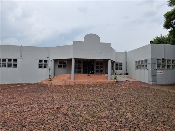 400 m² Commercial space 400 m² Commercial space