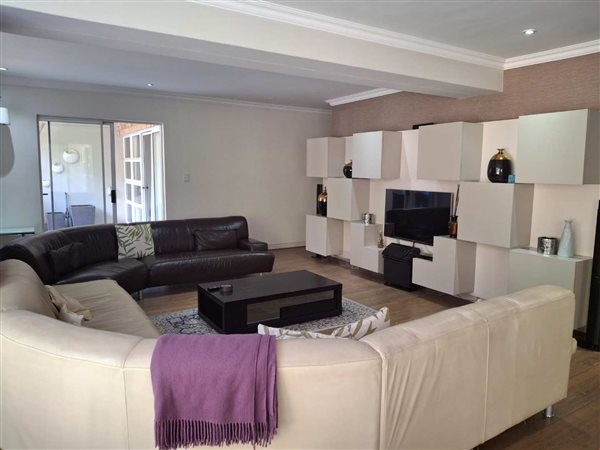 3 Bed Apartment