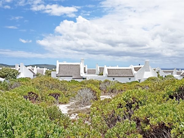 770 m² Land available in Struisbaai